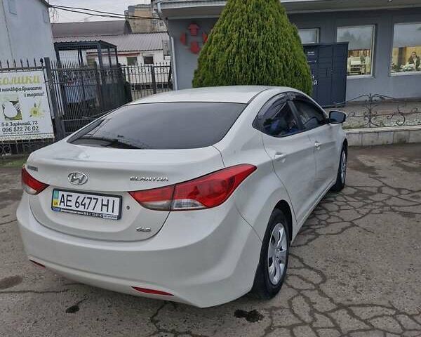 Бежевый Хендай Элантра, объемом двигателя 1.59 л и пробегом 190 тыс. км за 9200 $, фото 3 на Automoto.ua