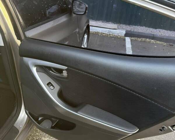 Бежевий Хендай Елантра, об'ємом двигуна 1.8 л та пробігом 163 тис. км за 9500 $, фото 19 на Automoto.ua