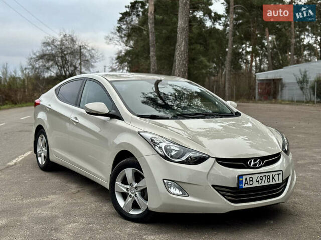 Бежевий Хендай Елантра, об'ємом двигуна 1.8 л та пробігом 154 тис. км за 9750 $, фото 5 на Automoto.ua