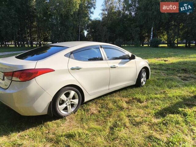 Бежевий Хендай Елантра, об'ємом двигуна 1.8 л та пробігом 194 тис. км за 9300 $, фото 6 на Automoto.ua