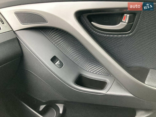 Бежевый Хендай Элантра, объемом двигателя 1.8 л и пробегом 8 тыс. км за 16999 $, фото 17 на Automoto.ua