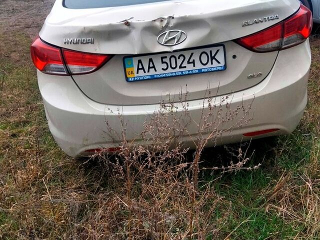 Бежевый Хендай Элантра, объемом двигателя 1.6 л и пробегом 116 тыс. км за 3300 $, фото 3 на Automoto.ua