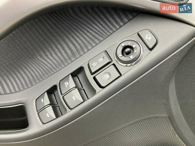 Бежевый Хендай Элантра, объемом двигателя 1.8 л и пробегом 8 тыс. км за 16999 $, фото 14 на Automoto.ua