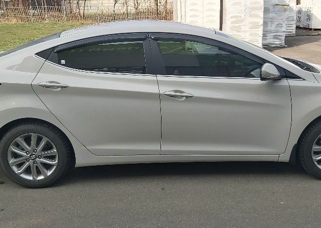 Бежевий Хендай Елантра, об'ємом двигуна 1.6 л та пробігом 68 тис. км за 256 $, фото 3 на Automoto.ua