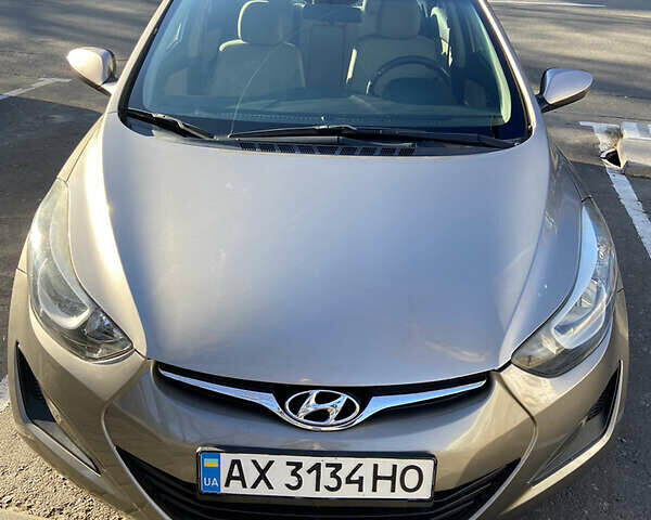 Бежевый Хендай Элантра, объемом двигателя 1.8 л и пробегом 197 тыс. км за 8850 $, фото 6 на Automoto.ua