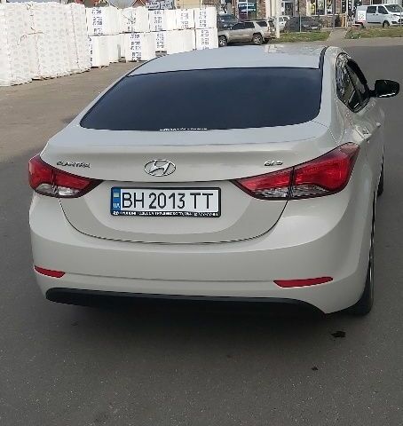Бежевий Хендай Елантра, об'ємом двигуна 1.6 л та пробігом 68 тис. км за 256 $, фото 2 на Automoto.ua