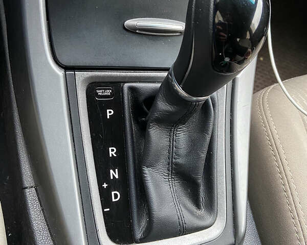 Бежевый Хендай Элантра, объемом двигателя 1.8 л и пробегом 197 тыс. км за 8850 $, фото 3 на Automoto.ua