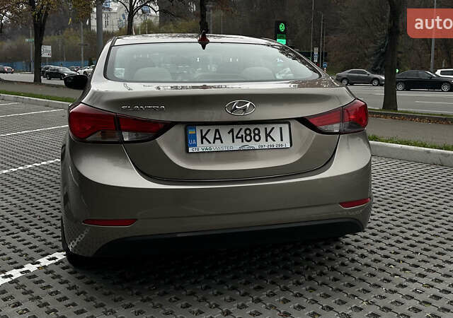 Бежевый Хендай Элантра, объемом двигателя 1.8 л и пробегом 115 тыс. км за 9600 $, фото 3 на Automoto.ua