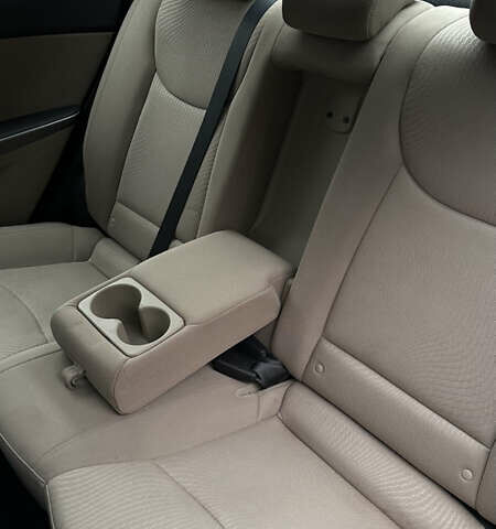 Бежевый Хендай Элантра, объемом двигателя 1.8 л и пробегом 115 тыс. км за 9600 $, фото 16 на Automoto.ua