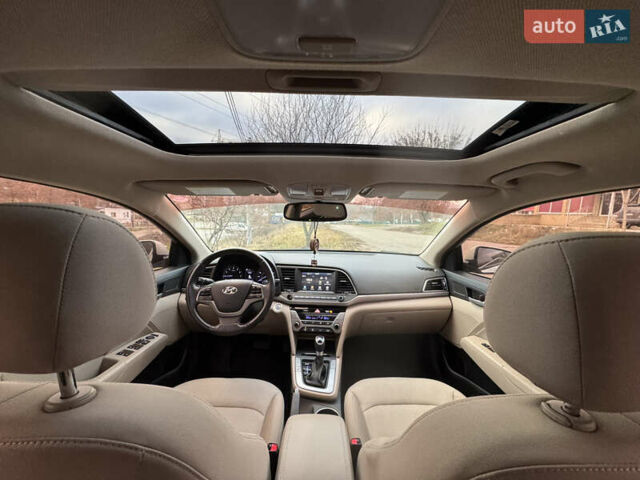 Бежевый Хендай Элантра, объемом двигателя 2 л и пробегом 78 тыс. км за 12500 $, фото 9 на Automoto.ua