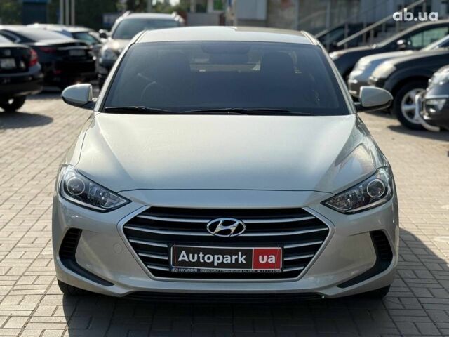 Бежевый Хендай Элантра, объемом двигателя 1.6 л и пробегом 64 тыс. км за 12490 $, фото 1 на Automoto.ua