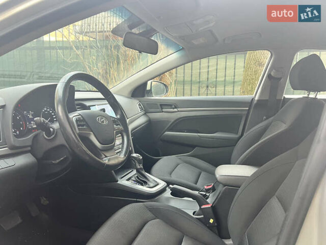 Бежевый Хендай Элантра, объемом двигателя 1.59 л и пробегом 94 тыс. км за 14950 $, фото 12 на Automoto.ua