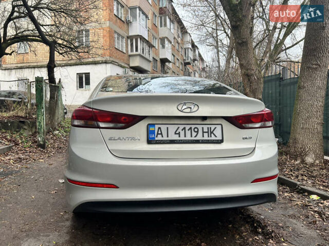 Бежевый Хендай Элантра, объемом двигателя 1.59 л и пробегом 94 тыс. км за 14950 $, фото 4 на Automoto.ua