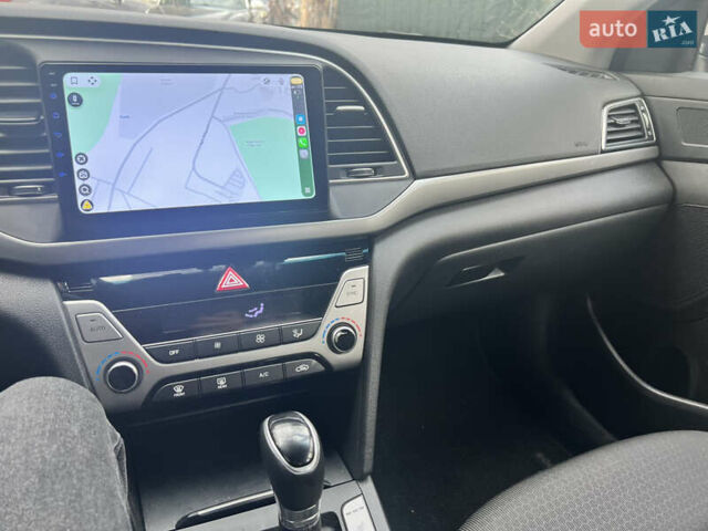 Бежевый Хендай Элантра, объемом двигателя 1.59 л и пробегом 94 тыс. км за 14950 $, фото 11 на Automoto.ua