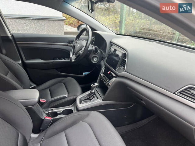 Бежевый Хендай Элантра, объемом двигателя 1.59 л и пробегом 94 тыс. км за 14950 $, фото 7 на Automoto.ua