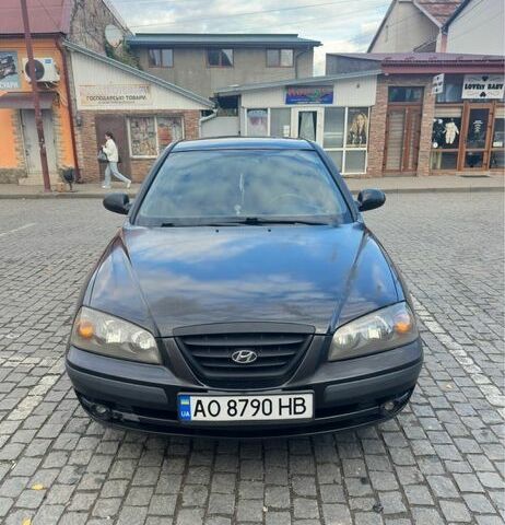 Хендай Элантра 2004 в Хусте на Automoto.ua Черный Хендай Элантра, объемом двигателя 2 л и пробегом 179 тыс. км за 3038 $, фото 2 на Automoto.ua