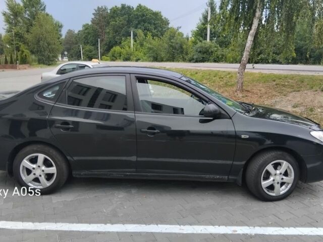 Черный Хендай Элантра, объемом двигателя 2 л и пробегом 180 тыс. км за 4000 $, фото 1 на Automoto.ua