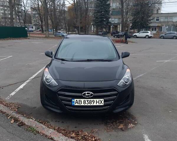 Черный Хендай Элантра, объемом двигателя 2 л и пробегом 135 тыс. км за 8500 $, фото 5 на Automoto.ua