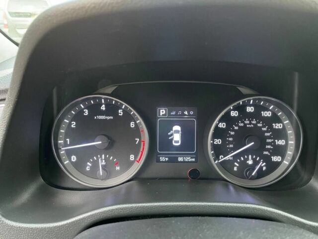 Чорний Хендай Елантра, об'ємом двигуна 2 л та пробігом 137 тис. км за 12000 $, фото 6 на Automoto.ua