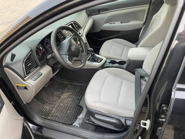 Чорний Хендай Елантра, об'ємом двигуна 2 л та пробігом 137 тис. км за 12000 $, фото 7 на Automoto.ua