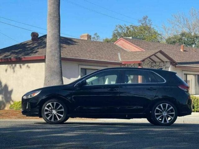 Черный Хендай Элантра, объемом двигателя 2 л и пробегом 67 тыс. км за 3100 $, фото 6 на Automoto.ua