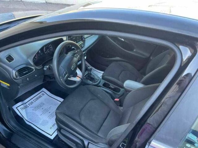 Черный Хендай Элантра, объемом двигателя 2 л и пробегом 67 тыс. км за 3100 $, фото 8 на Automoto.ua