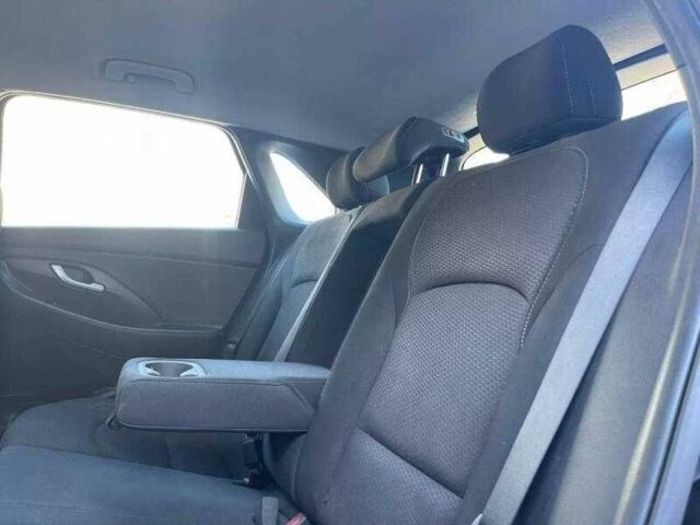 Черный Хендай Элантра, объемом двигателя 2 л и пробегом 67 тыс. км за 3100 $, фото 13 на Automoto.ua