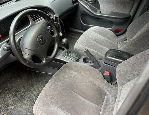 Хендай Элантра 2001 в Днепре (Днепропетровске) на Automoto.ua Черный Хендай Элантра, объемом двигателя 2 л и пробегом 160 тыс. км за 3350 $, фото 3 на Automoto.ua