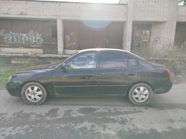 Черный Хендай Элантра, объемом двигателя 2 л и пробегом 280 тыс. км за 3000 $, фото 4 на Automoto.ua