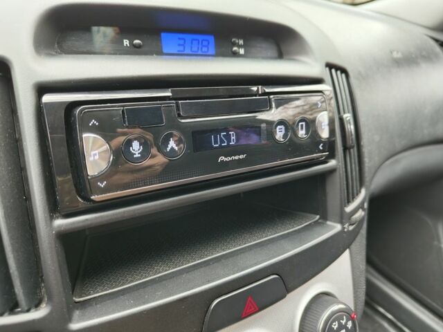 Чорний Хендай Елантра, об'ємом двигуна 1.6 л та пробігом 147 тис. км за 6400 $, фото 15 на Automoto.ua