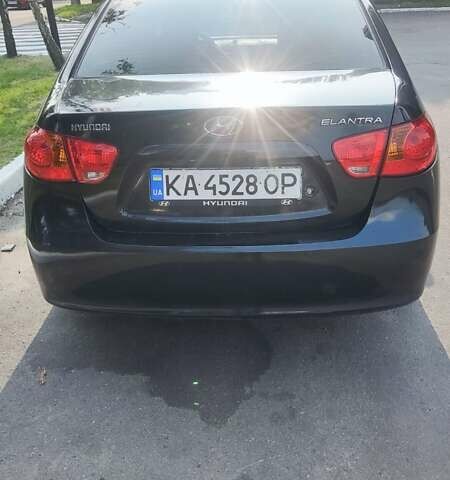 Черный Хендай Элантра, объемом двигателя 1.59 л и пробегом 280 тыс. км за 4500 $, фото 5 на Automoto.ua
