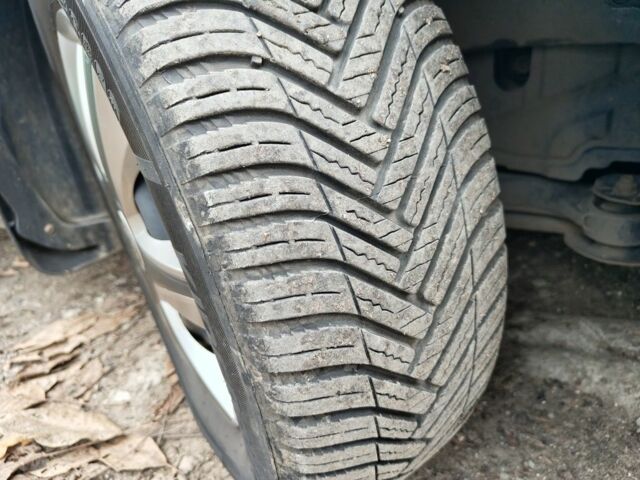 Чорний Хендай Елантра, об'ємом двигуна 1.6 л та пробігом 147 тис. км за 6400 $, фото 21 на Automoto.ua