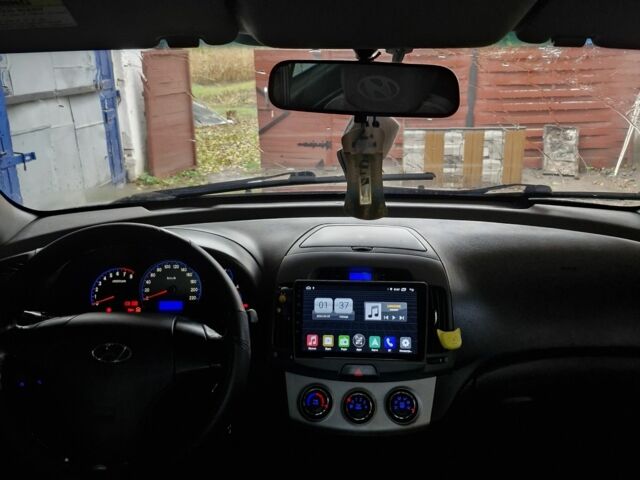 Хендай Элантра 2007 в Бахмаче на Automoto.ua Черный Хендай Элантра, объемом двигателя 1.6 л и пробегом 291 тыс. км за 5100 $, фото 7 на Automoto.ua