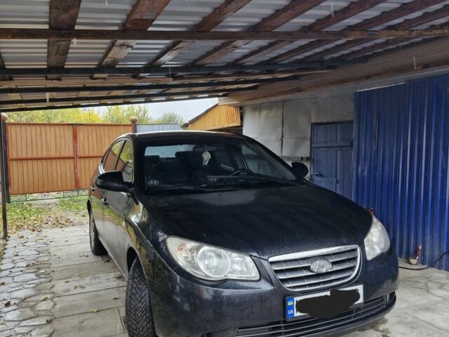 Чорний Хендай Елантра, об'ємом двигуна 1.6 л та пробігом 291 тис. км за 4550 $, фото 5 на Automoto.ua