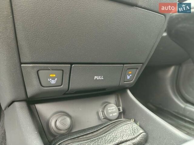 Чорний Хендай Елантра, об'ємом двигуна 1.59 л та пробігом 147 тис. км за 6400 $, фото 17 на Automoto.ua