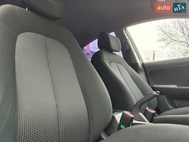 Чорний Хендай Елантра, об'ємом двигуна 1.59 л та пробігом 147 тис. км за 6400 $, фото 13 на Automoto.ua