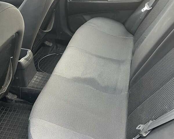 Хендай Элантра 2007 в Киеве на Automoto.ua Черный Хендай Элантра, объемом двигателя 1.6 л и пробегом 250 тыс. км за 4000 $, фото 2 на Automoto.ua