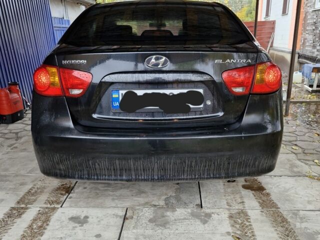 Чорний Хендай Елантра, об'ємом двигуна 1.6 л та пробігом 291 тис. км за 4550 $, фото 3 на Automoto.ua