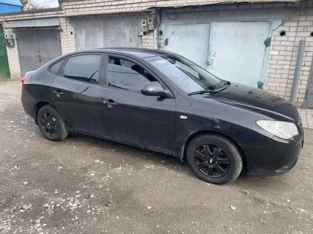 Хендай Элантра 2007 в Днепре (Днепропетровске) на Automoto.ua Черный Хендай Элантра, объемом двигателя 1.6 л и пробегом 160 тыс. км за 6100 $, фото 2 на Automoto.ua