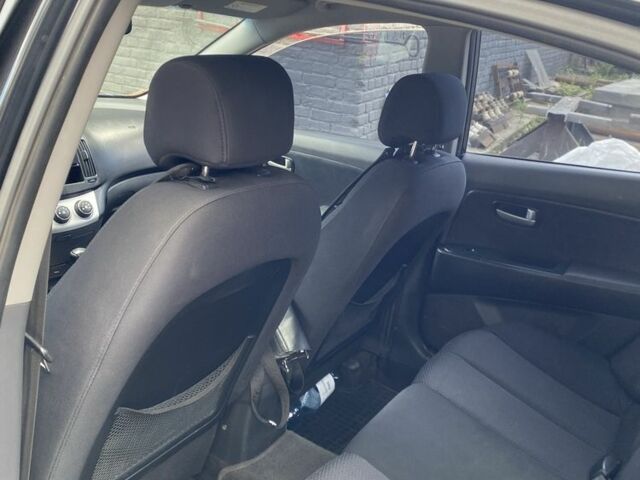 Черный Хендай Элантра, объемом двигателя 1.6 л и пробегом 163 тыс. км за 6700 $, фото 9 на Automoto.ua