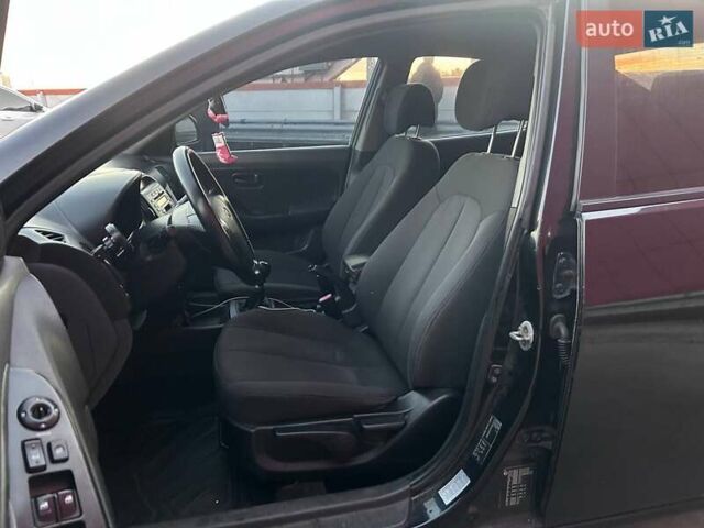 Чорний Хендай Елантра, об'ємом двигуна 1.59 л та пробігом 310 тис. км за 5290 $, фото 8 на Automoto.ua