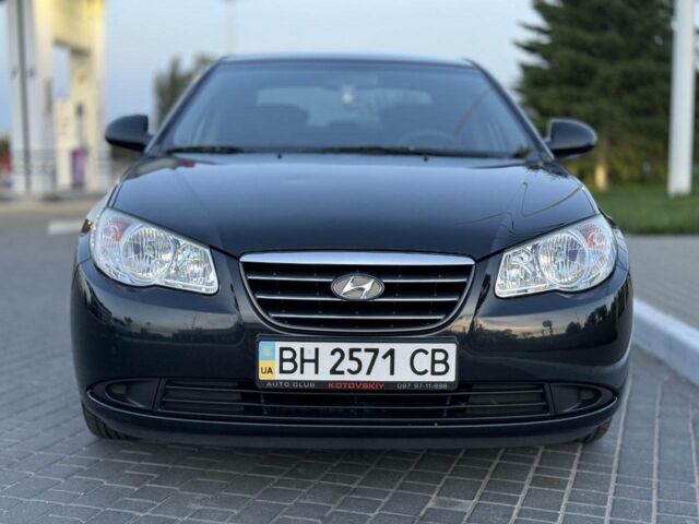 Черный Хендай Элантра, объемом двигателя 1.6 л и пробегом 150 тыс. км за 6500 $, фото 2 на Automoto.ua