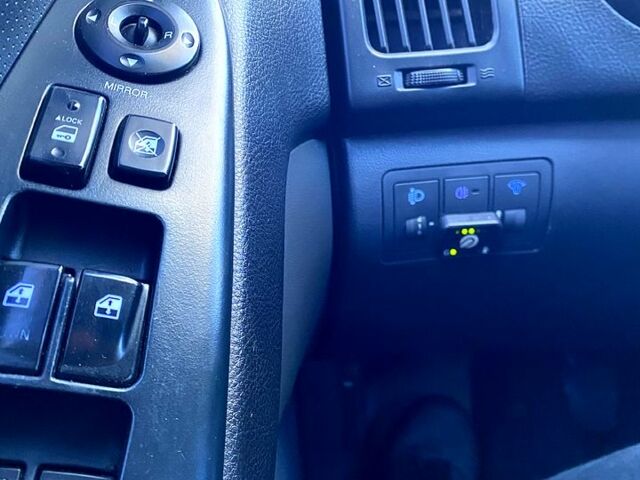 Черный Хендай Элантра, объемом двигателя 1.6 л и пробегом 158 тыс. км за 6800 $, фото 13 на Automoto.ua