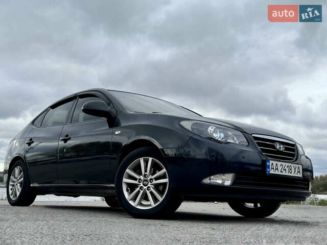 Чорний Хендай Елантра, об'ємом двигуна 2 л та пробігом 240 тис. км за 7850 $, фото 1 на Automoto.ua
