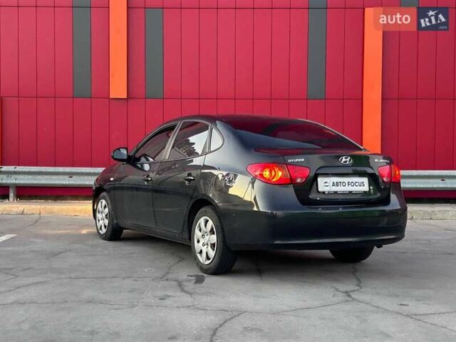 Чорний Хендай Елантра, об'ємом двигуна 1.59 л та пробігом 310 тис. км за 5290 $, фото 5 на Automoto.ua