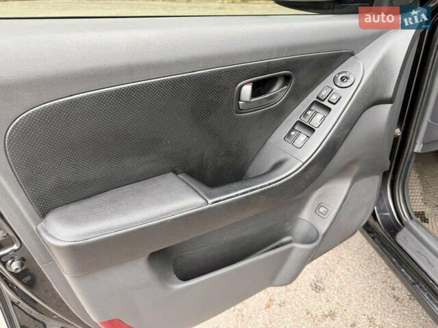 Чорний Хендай Елантра, об'ємом двигуна 2 л та пробігом 240 тис. км за 7850 $, фото 11 на Automoto.ua