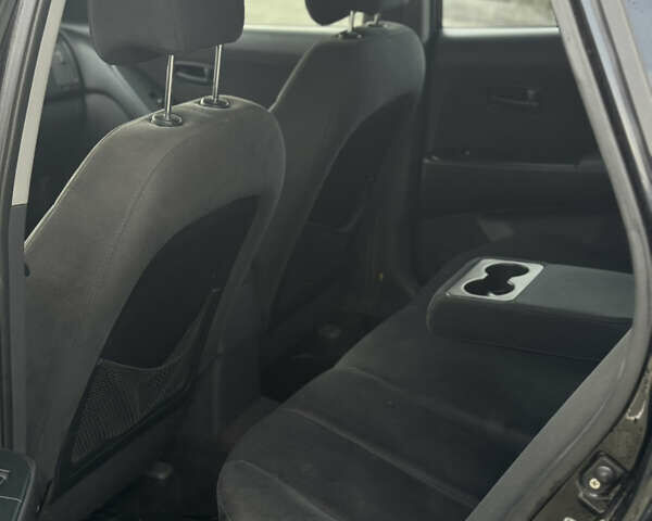 Чорний Хендай Елантра, об'ємом двигуна 1.59 л та пробігом 188 тис. км за 4199 $, фото 10 на Automoto.ua