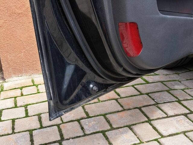 Хендай Элантра 2008 в Хмельницком на Automoto.ua Черный Хендай Элантра, объемом двигателя 1.6 л и пробегом 150 тыс. км за 5700 $, фото 6 на Automoto.ua