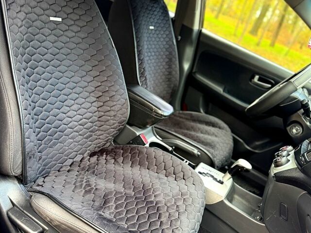 Черный Хендай Элантра, объемом двигателя 1.6 л и пробегом 223 тыс. км за 5999 $, фото 8 на Automoto.ua