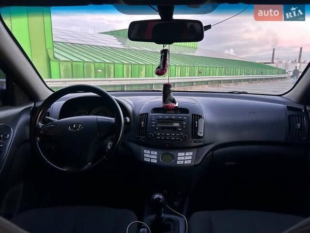 Чорний Хендай Елантра, об'ємом двигуна 1.59 л та пробігом 310 тис. км за 5290 $, фото 13 на Automoto.ua